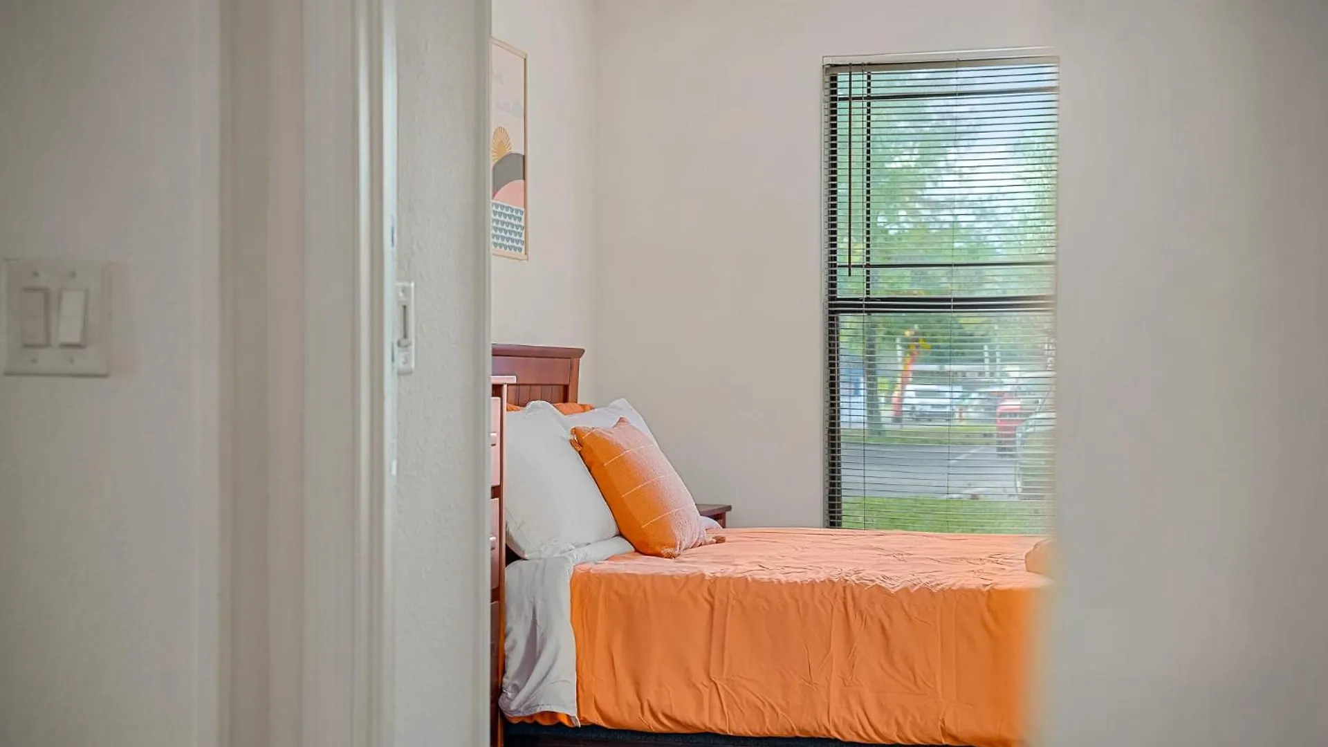 2 Mi To Usf Pet Friendly & Budget Friendly Tampa